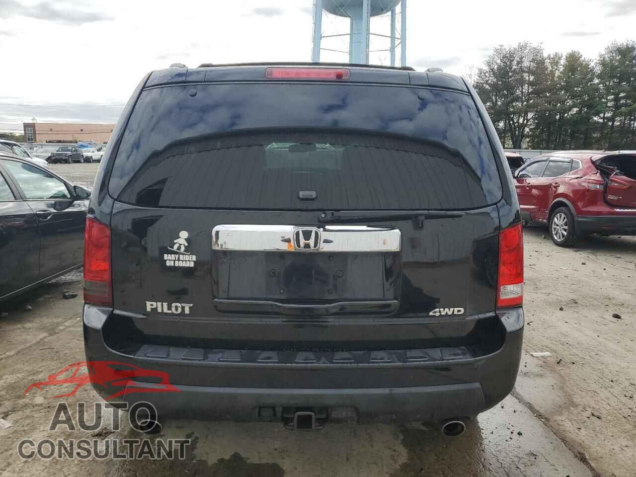 HONDA PILOT 2011 - 5FNYF4H66BB067207