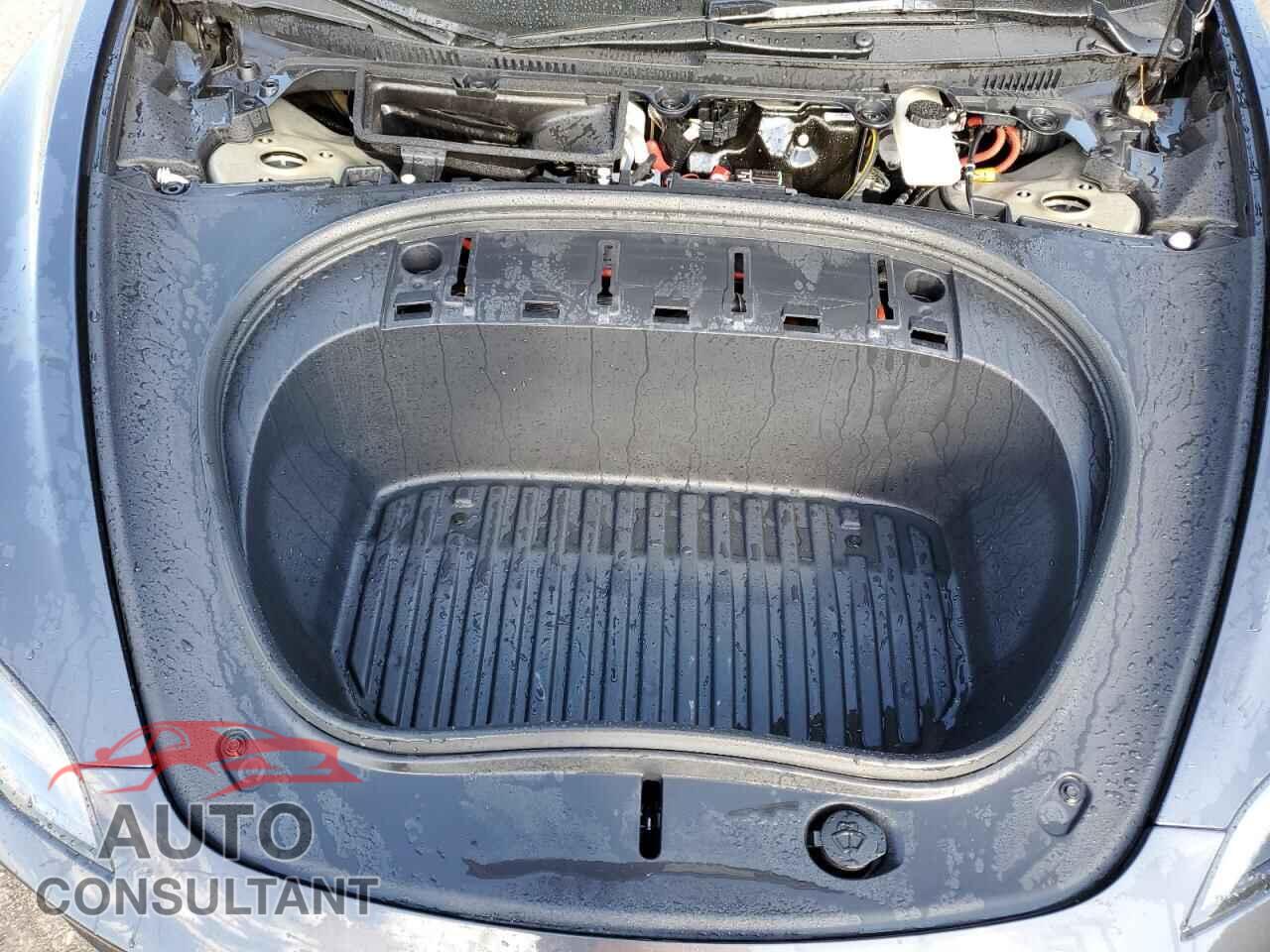 TESLA MODEL 3 2024 - 5YJ3E1EB8RF750436