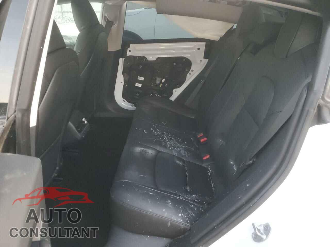 TESLA MODEL 3 2023 - 5YJ3E1EA1PF586774