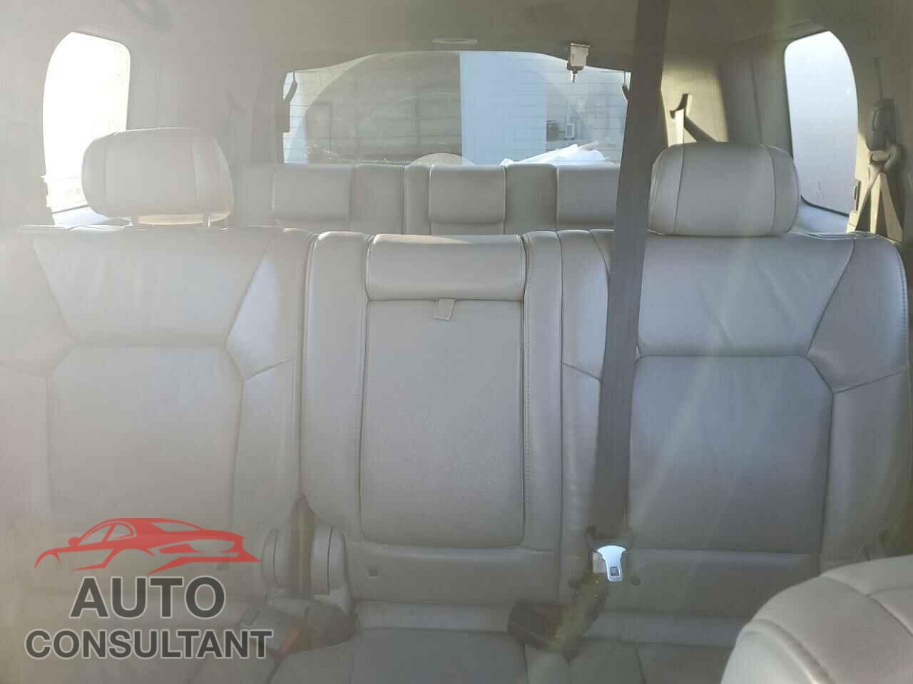 HONDA PILOT 2011 - 5FNYF4H57BB042081