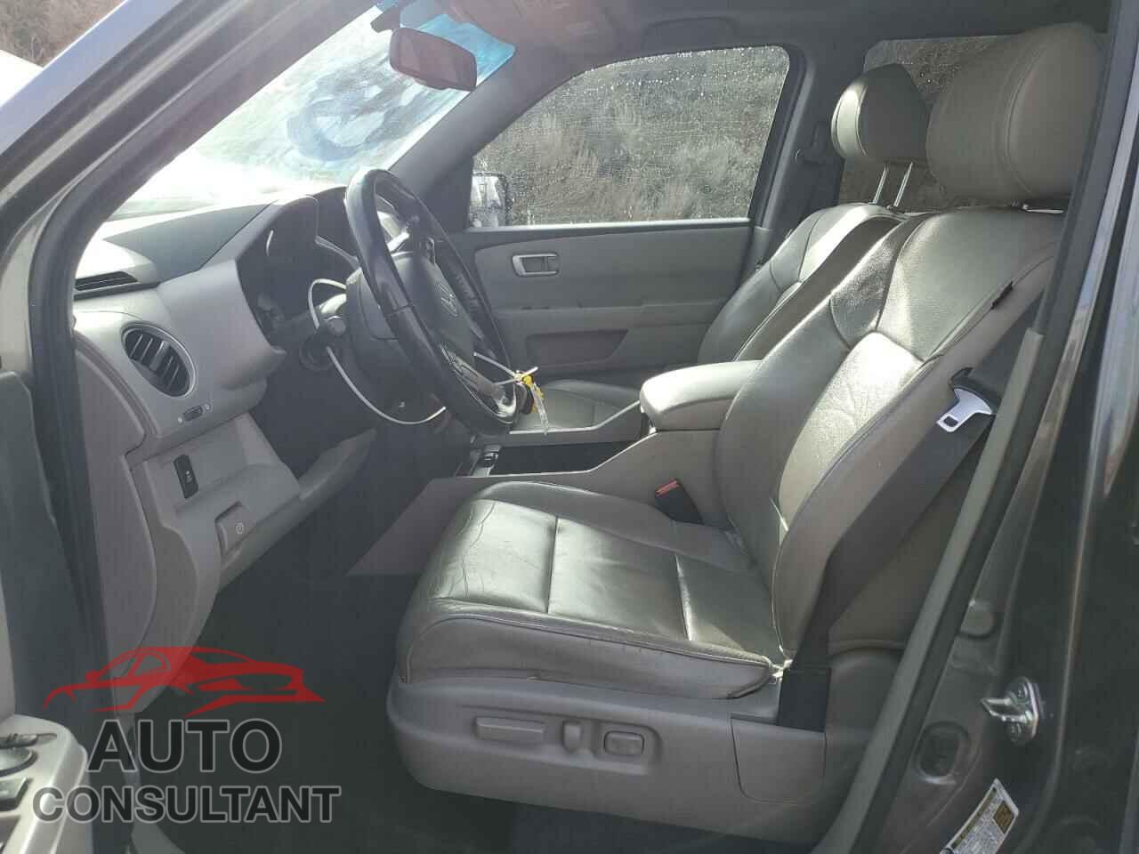 HONDA PILOT 2013 - 5FNYF4H57DB028622