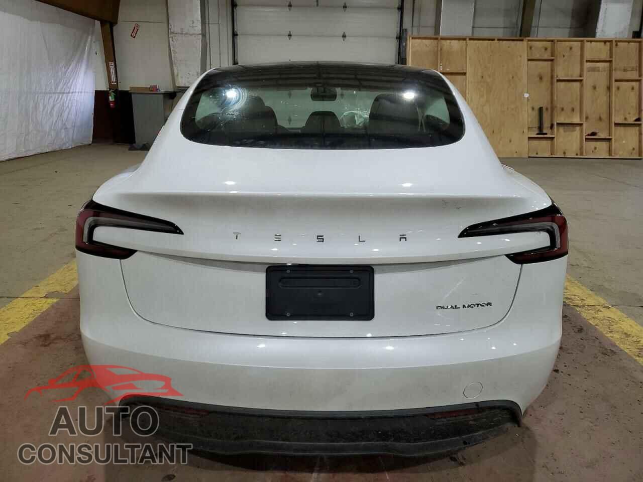 TESLA MODEL 3 2024 - 5YJ3E1EB6RF770801