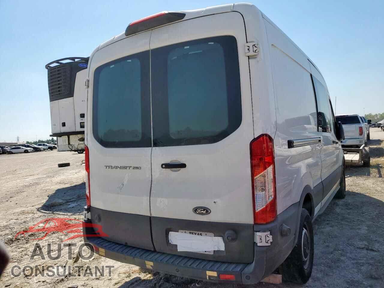 FORD TRANSIT 2020 - 1FTBR1C82LKB11065