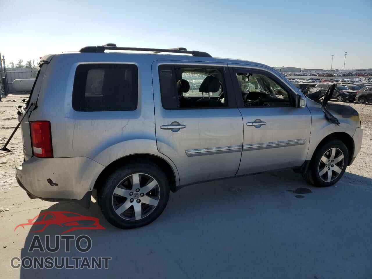 HONDA PILOT 2012 - 5FNYF4H96CB070636