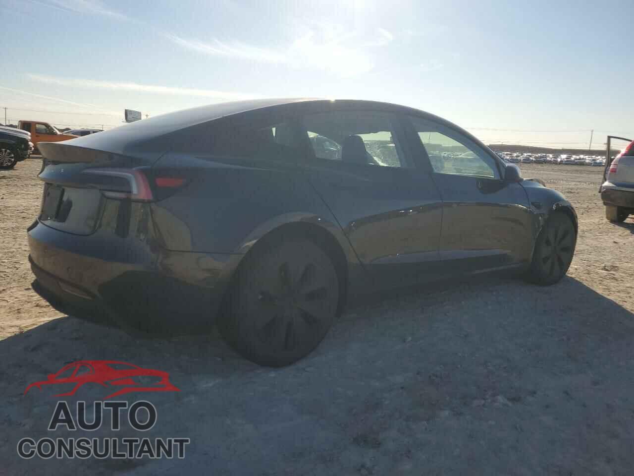 TESLA MODEL 3 2024 - 5YJ3E1EA8RF862614
