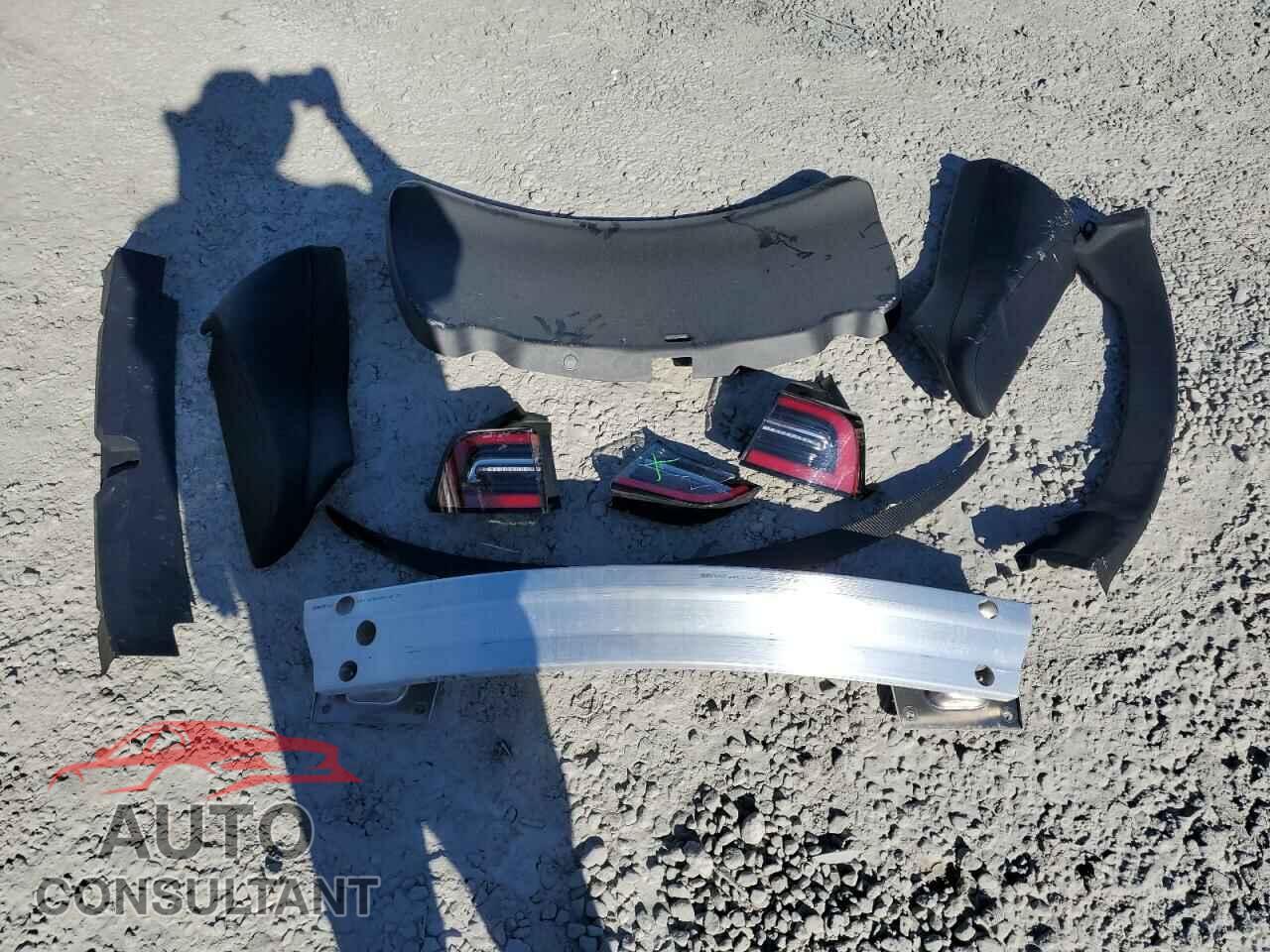 TESLA MODEL 3 2021 - 5YJ3E1EA7MF098604