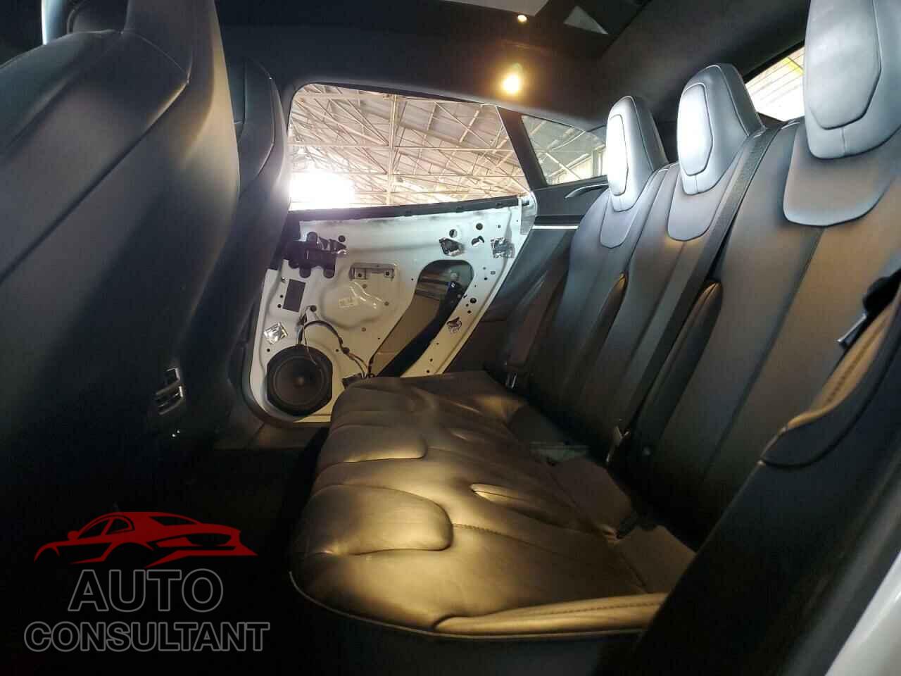 TESLA MODEL S 2017 - 5YJSA1E10HF202816