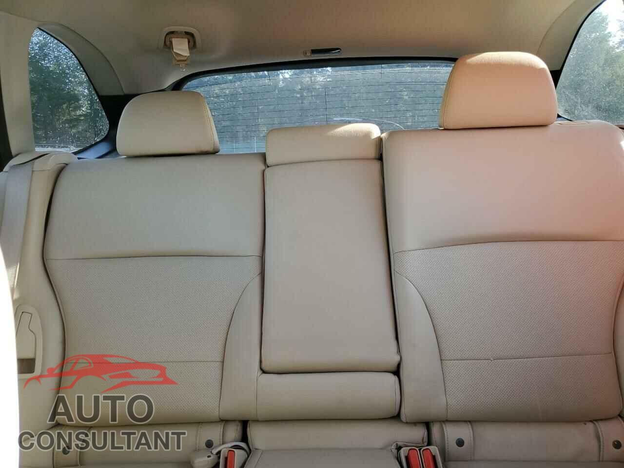 SUBARU OUTBACK 2017 - 4S4BSANC7H3244620