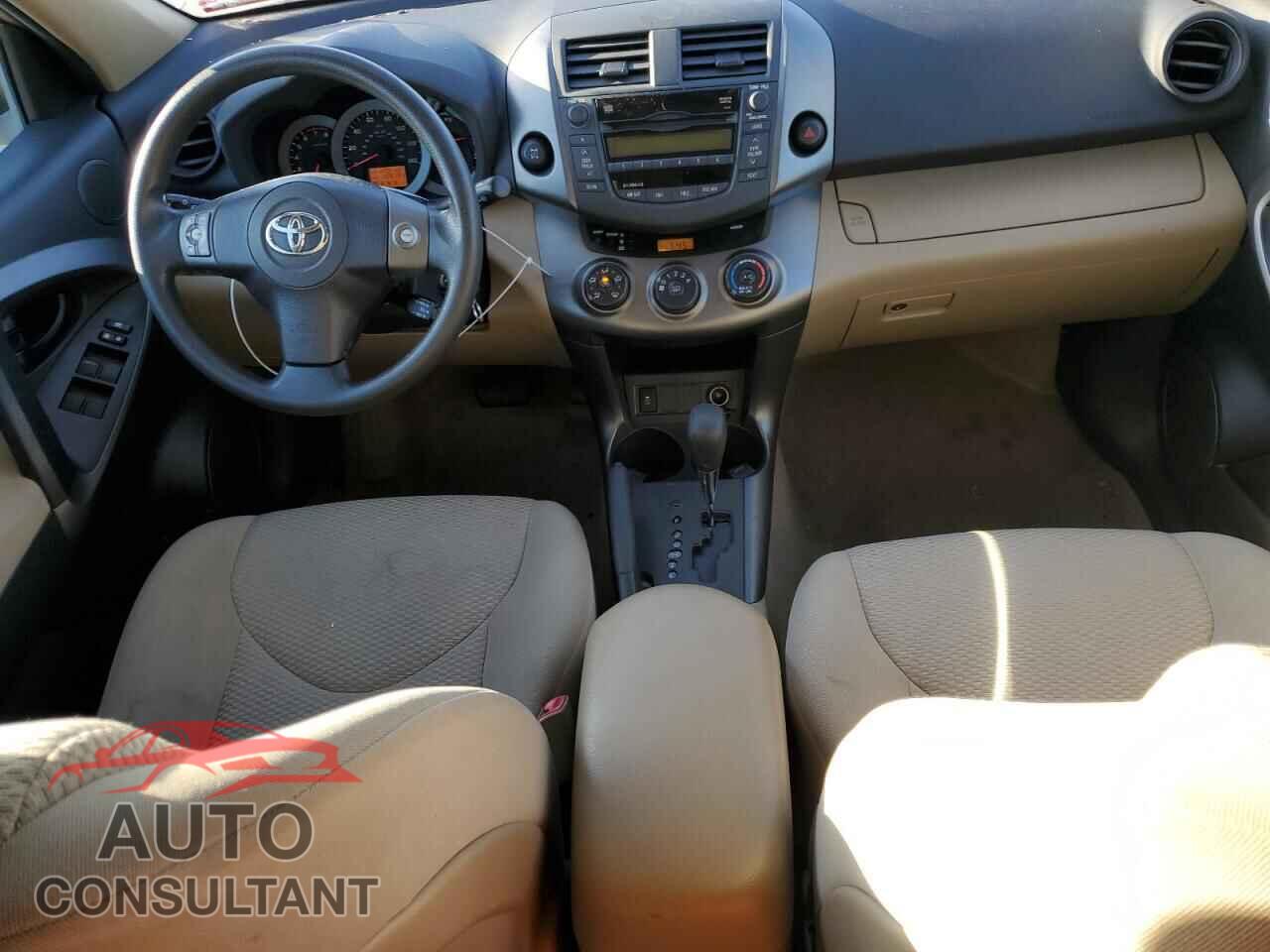 TOYOTA RAV4 2011 - 2T3BF4DV8BW100334