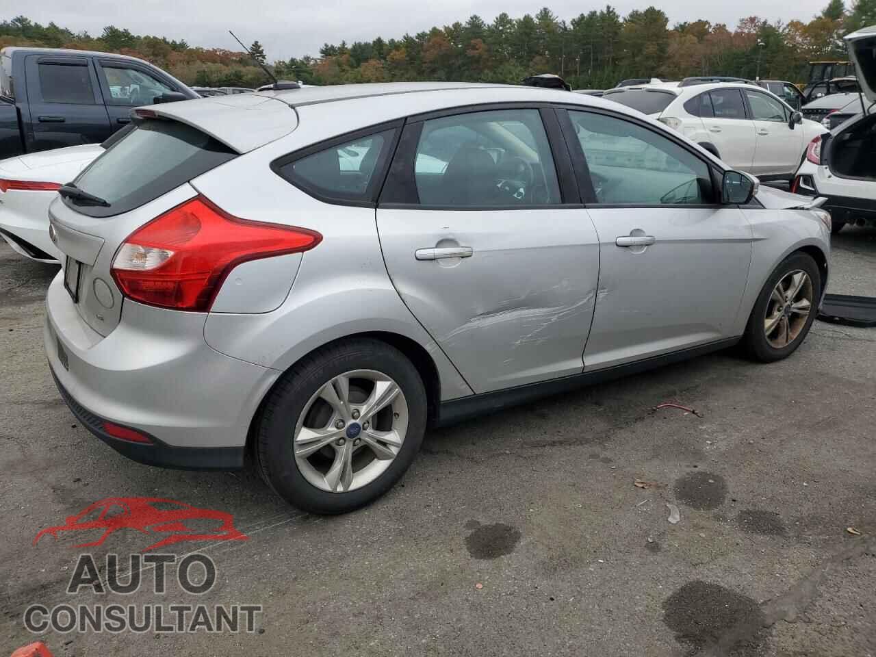 FORD FOCUS 2014 - 1FADP3K22EL333552