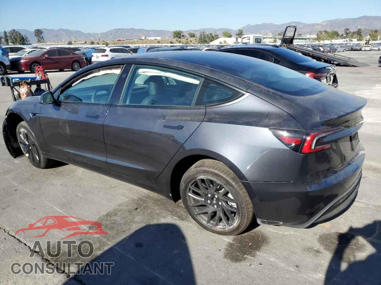 TESLA MODEL 3 2025 - 5YJ3E1EA7SF994057
