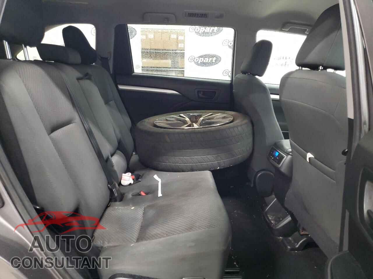 TOYOTA HIGHLANDER 2018 - 5TDZARFH6JS036618