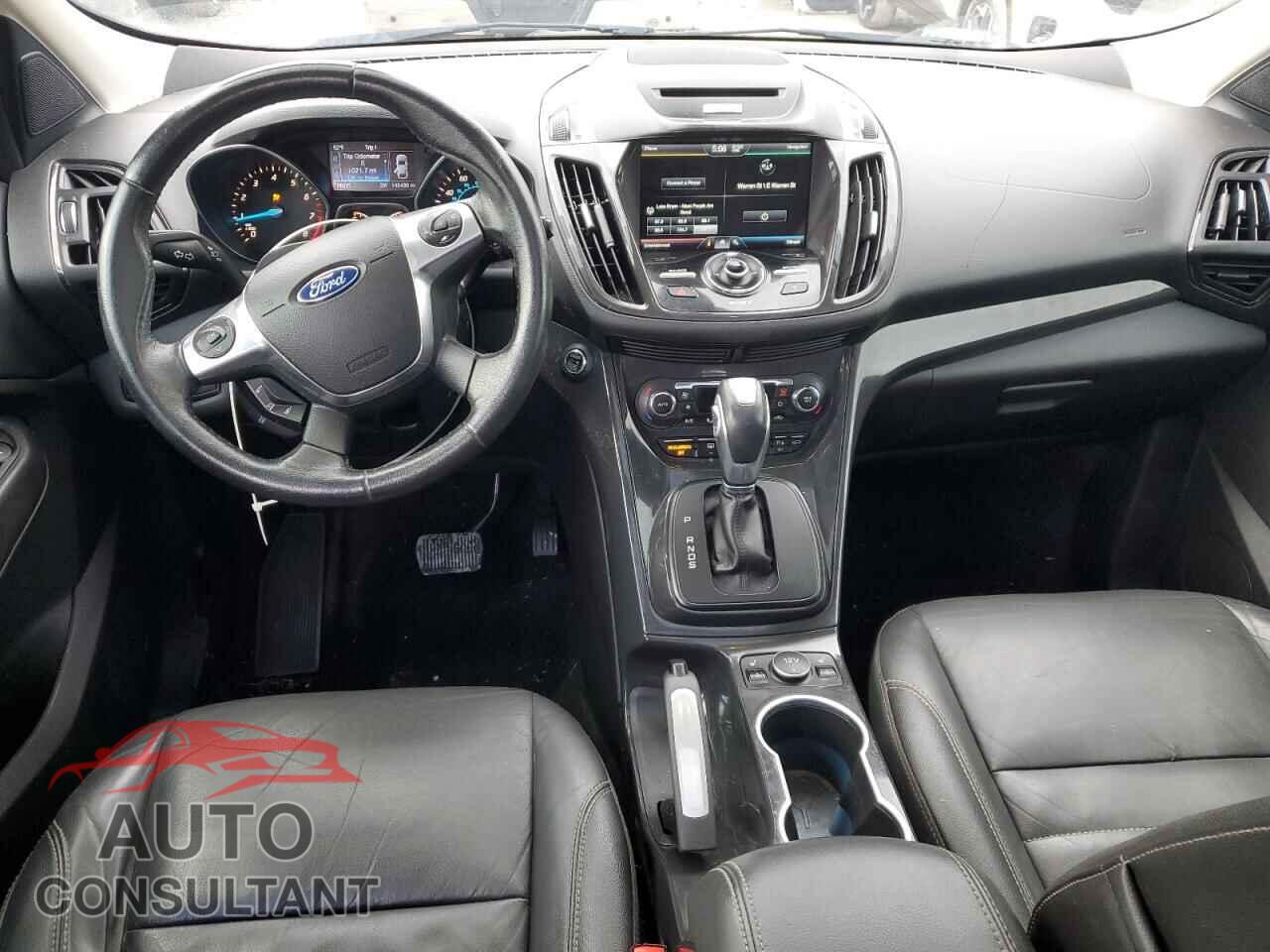 FORD ESCAPE 2015 - 1FMCU0J99FUC42667