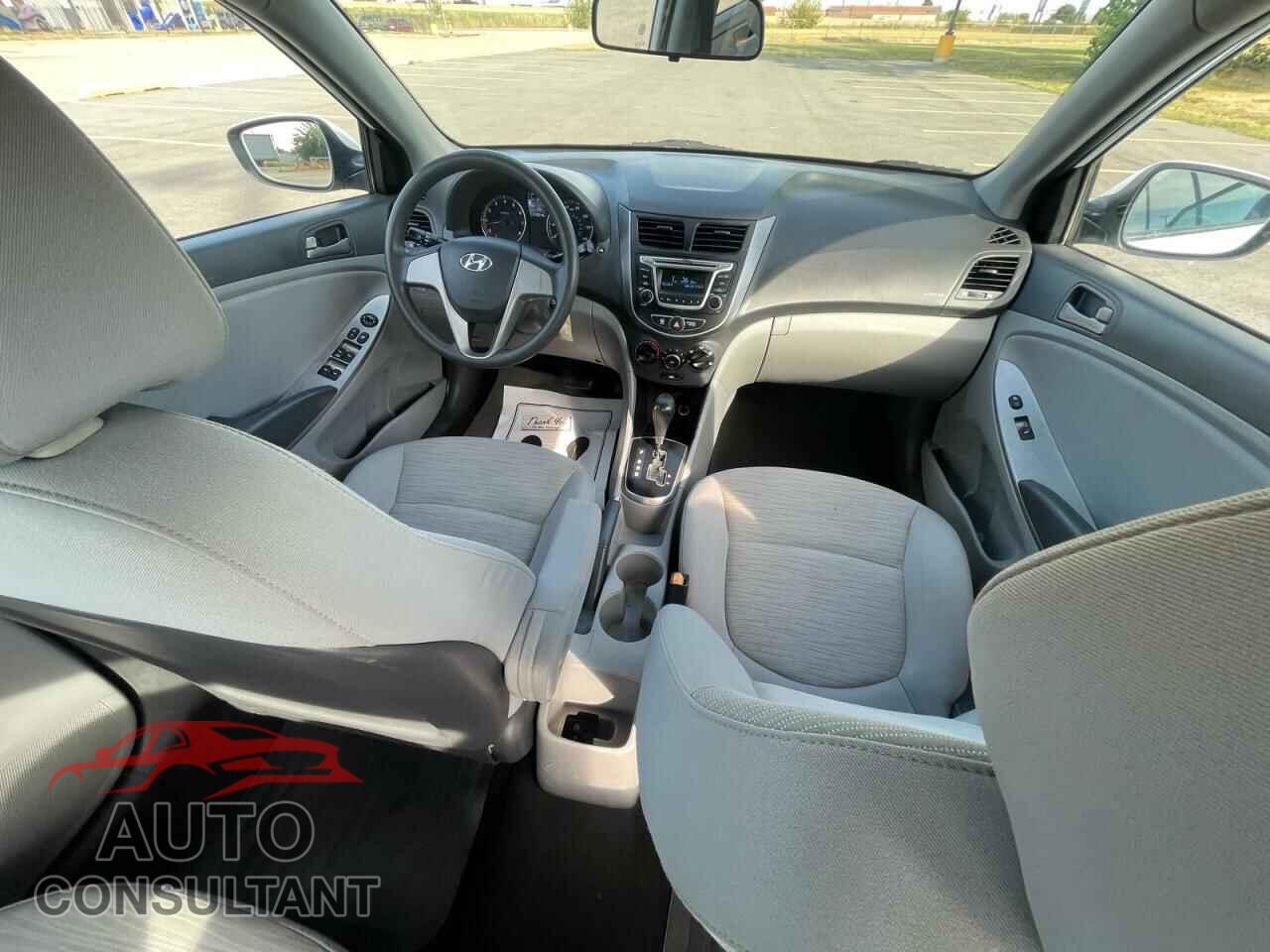 HYUNDAI ACCENT 2017 - KMHCT4AE1HU307800