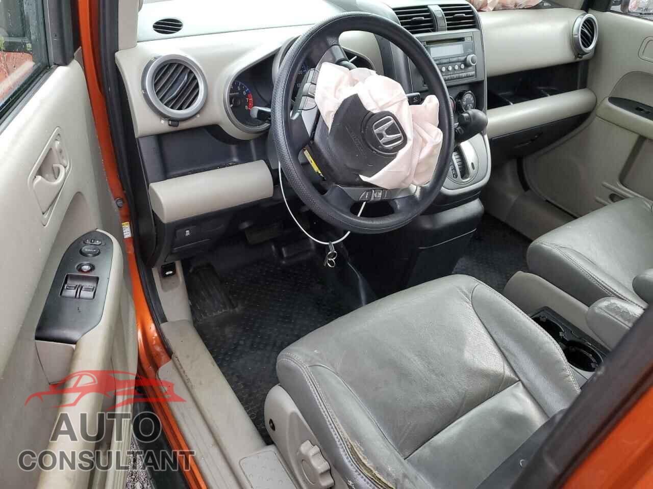 HONDA ELEMENT 2011 - 5J6YH2H7XBL004920