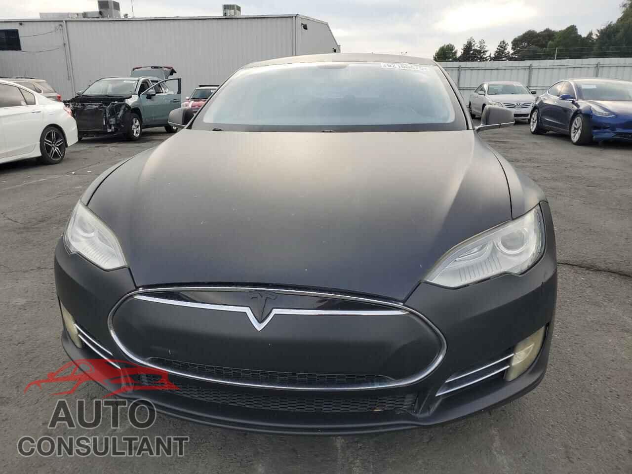 TESLA MODEL S 2013 - 5YJSA1DP5DFP09887