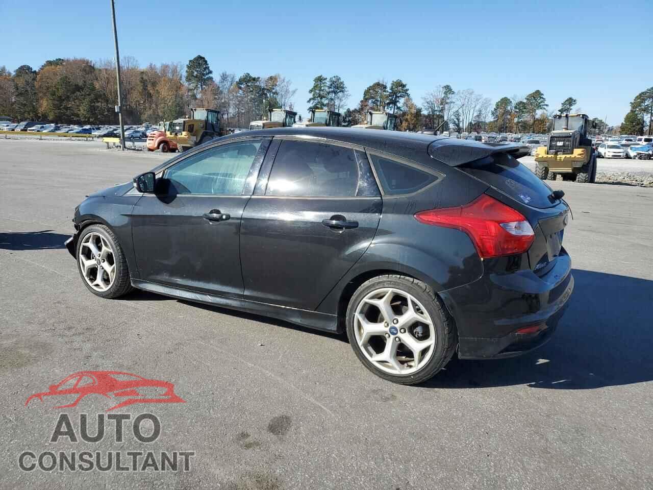 FORD FOCUS 2013 - 1FADP3L93DL196809