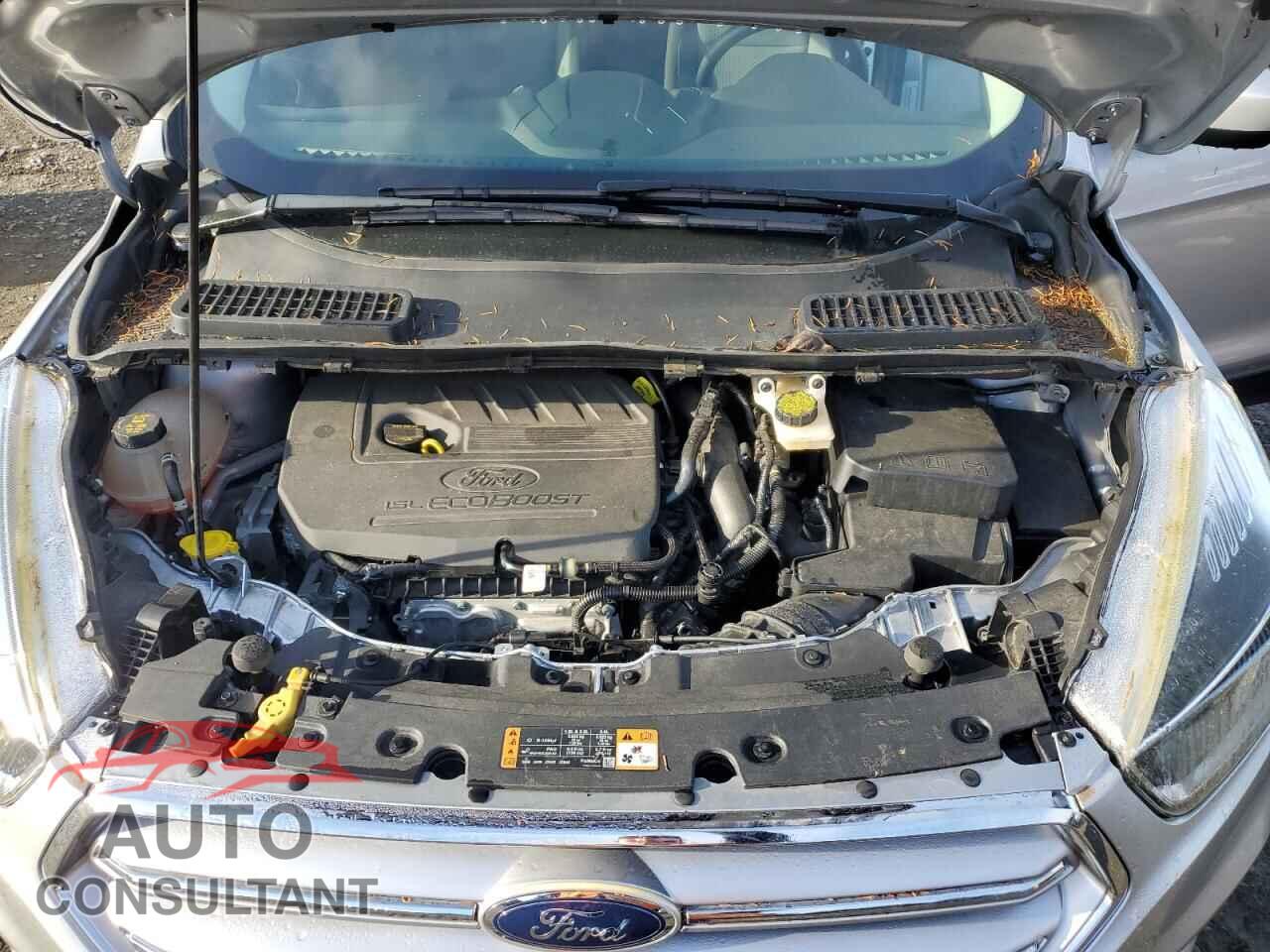 FORD ESCAPE 2018 - 1FMCU9GD5JUD31158