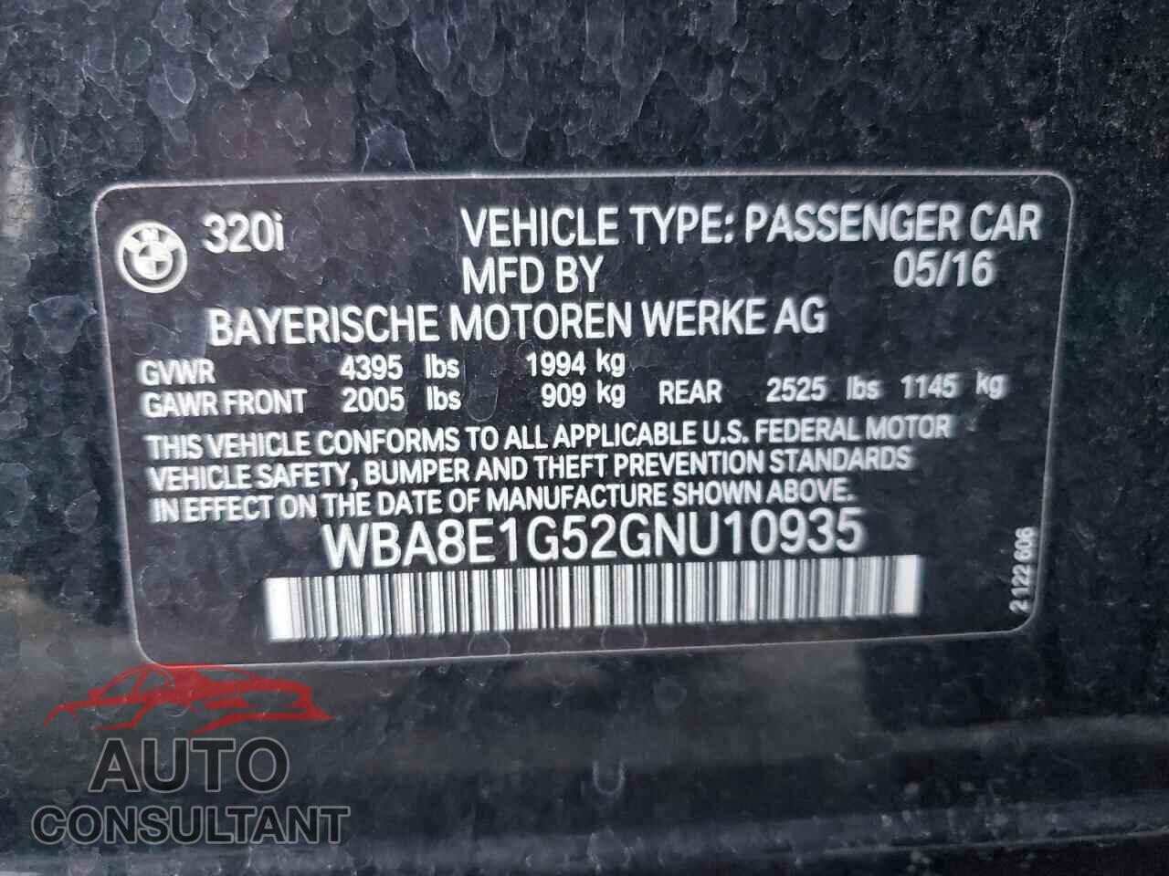 BMW 3 SERIES 2016 - WBA8E1G52GNU10935