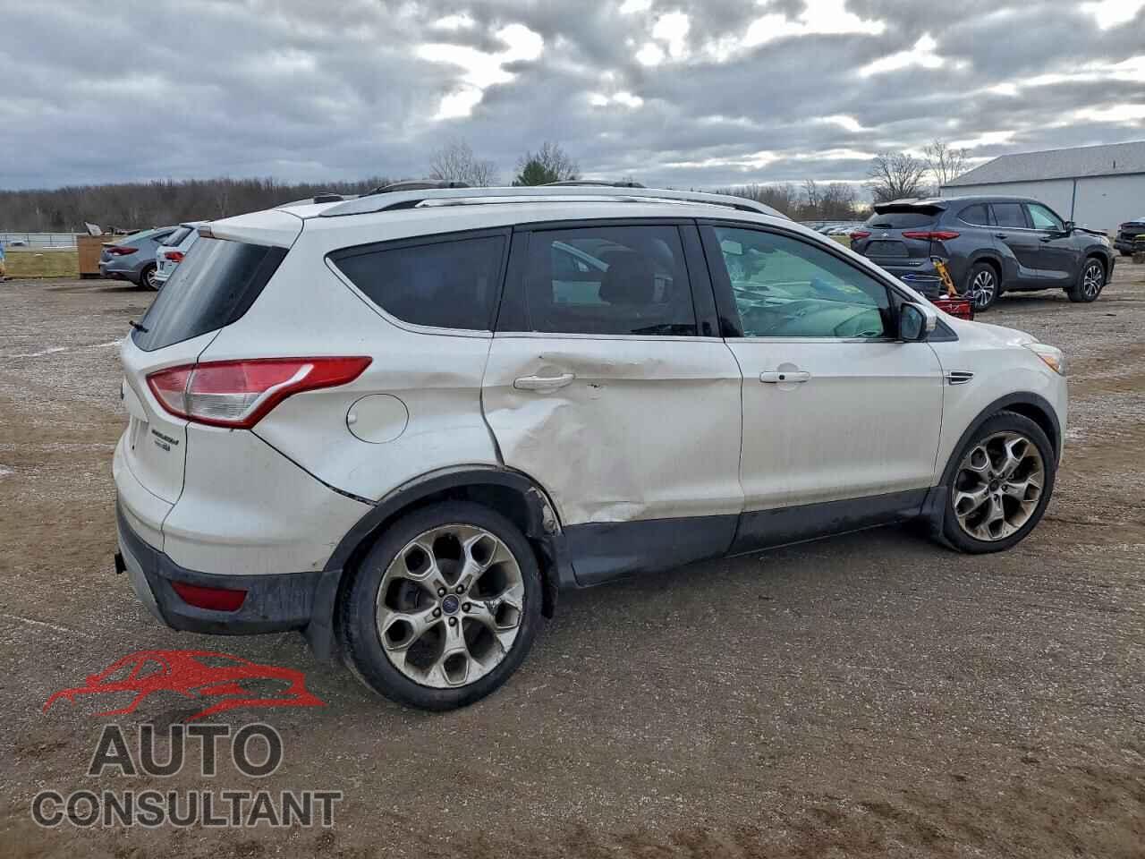 FORD ESCAPE 2013 - 1FMCU9J99DUC43352