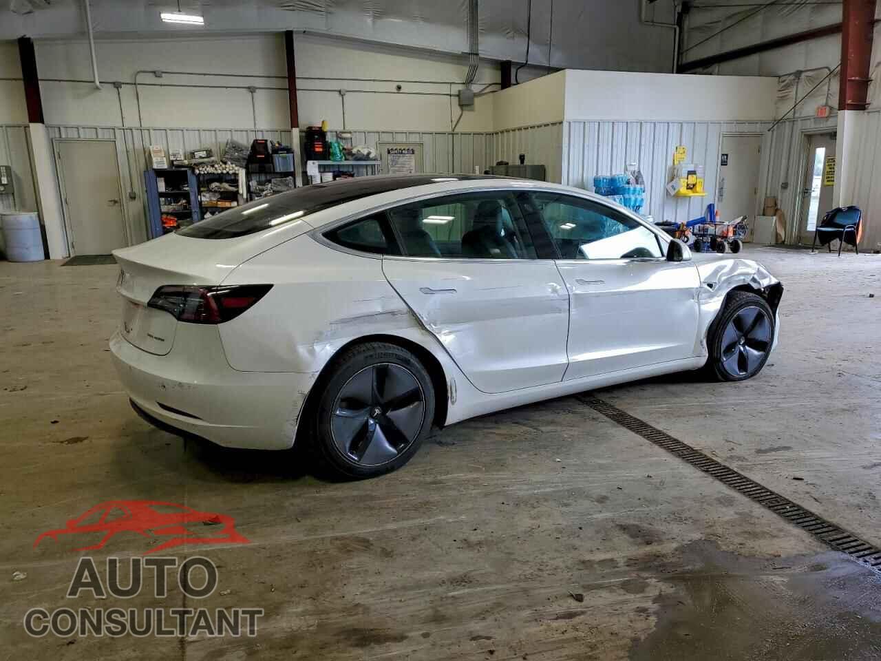 TESLA MODEL 3 2018 - 5YJ3E1EB0JF182560