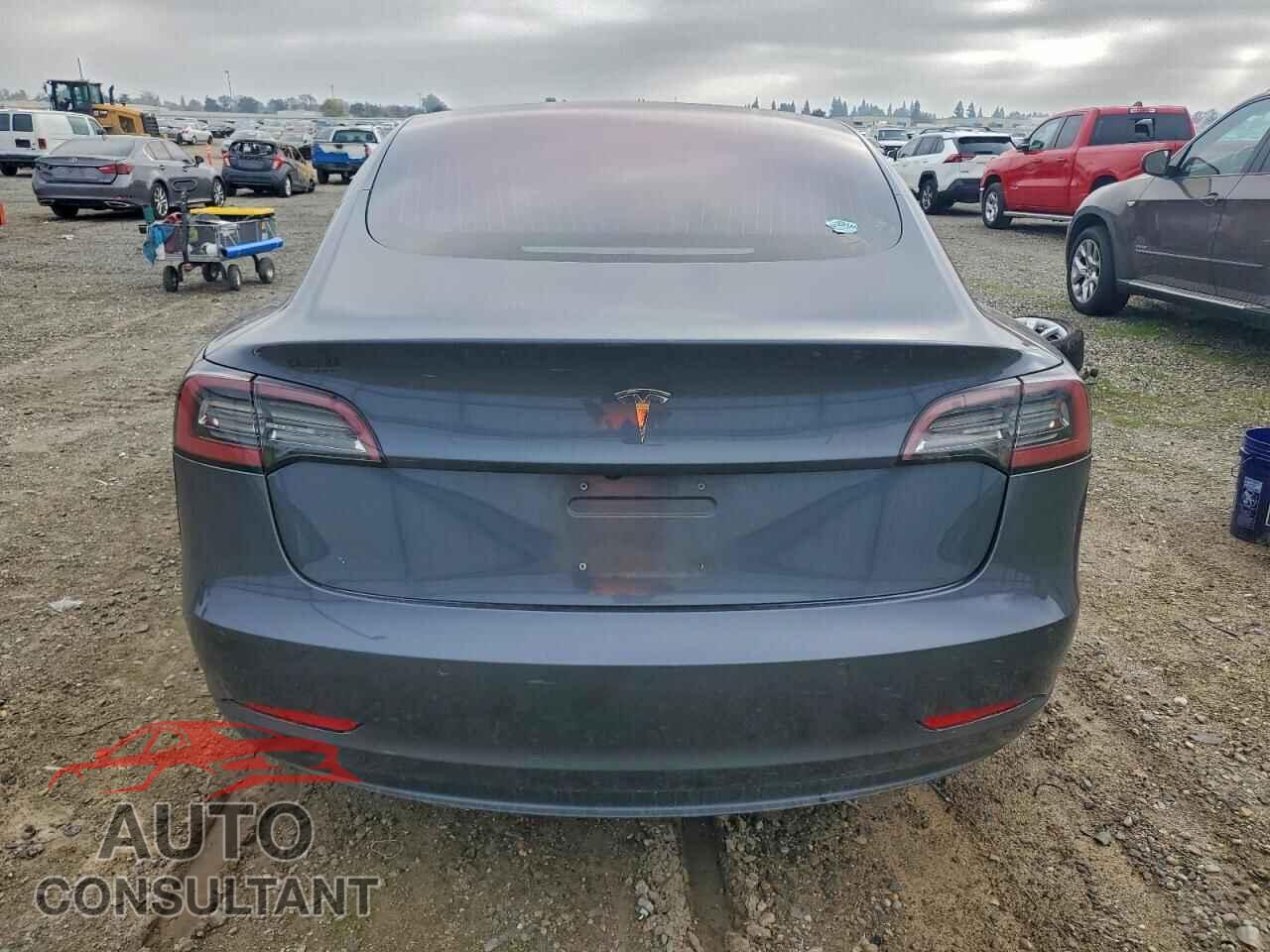 TESLA MODEL 3 2018 - 5YJ3E1EA9JF046595