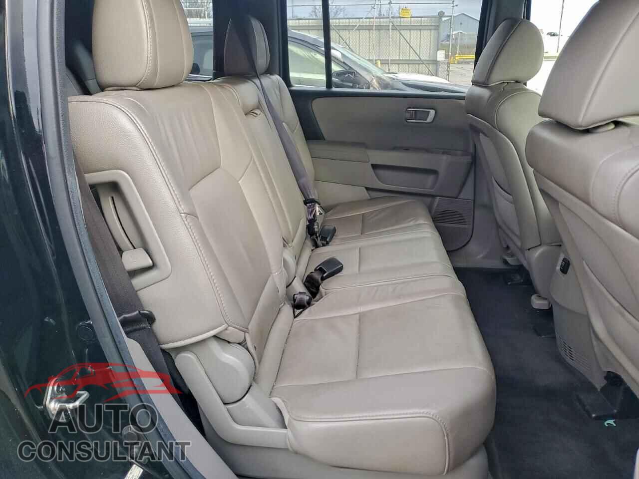 HONDA PILOT 2013 - 5FNYF4H76DB018262