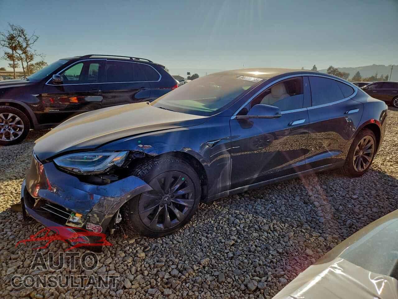 TESLA MODEL S 2020 - 5YJSA1E28LF399994