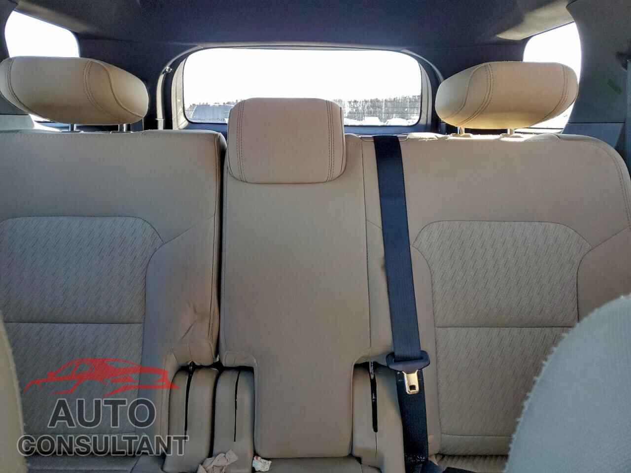 FORD EXPLORER 2016 - 1FM5K7B84GGB17248