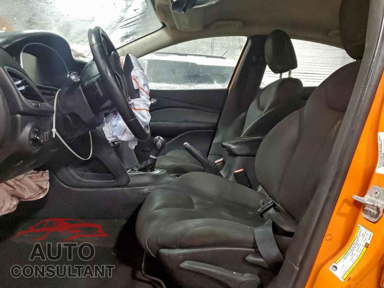DODGE DART 2013 - 1C3CDFBA8DD333950