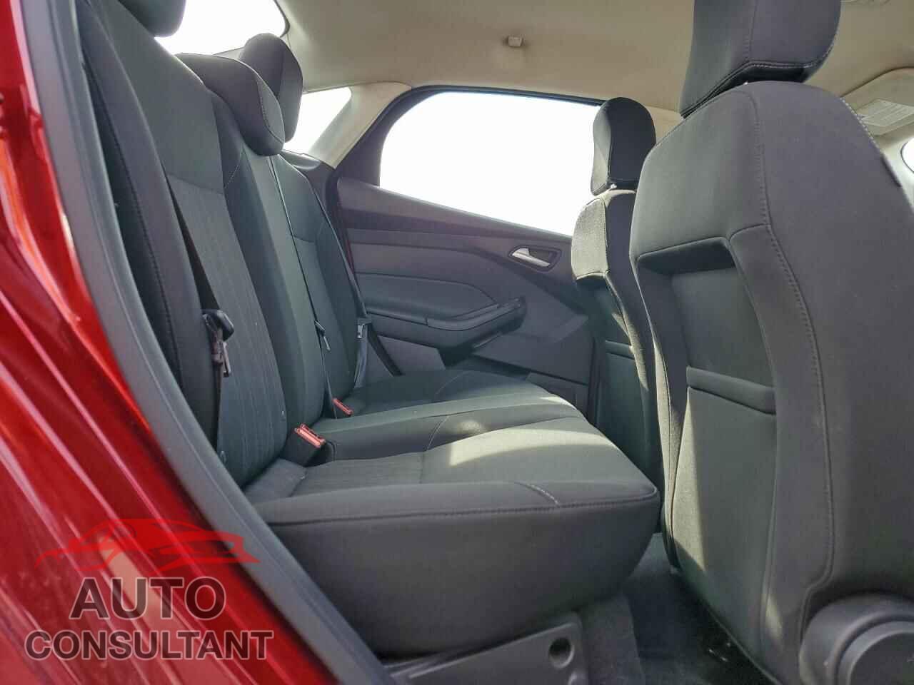 FORD FOCUS 2017 - 1FADP3F2XHL244262