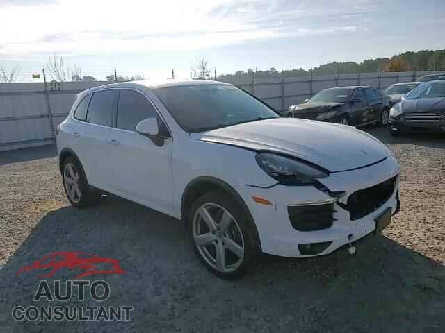 PORSCHE CAYENNE 2016 - WP1AA2A2XGLA00852
