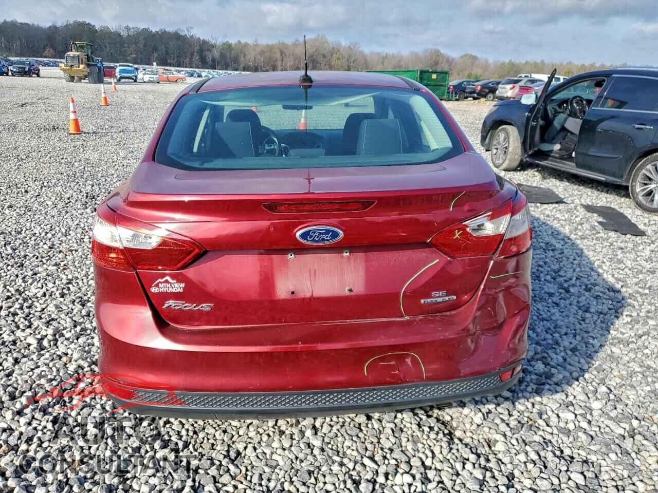 FORD FOCUS 2014 - 1FADP3F2XEL425440