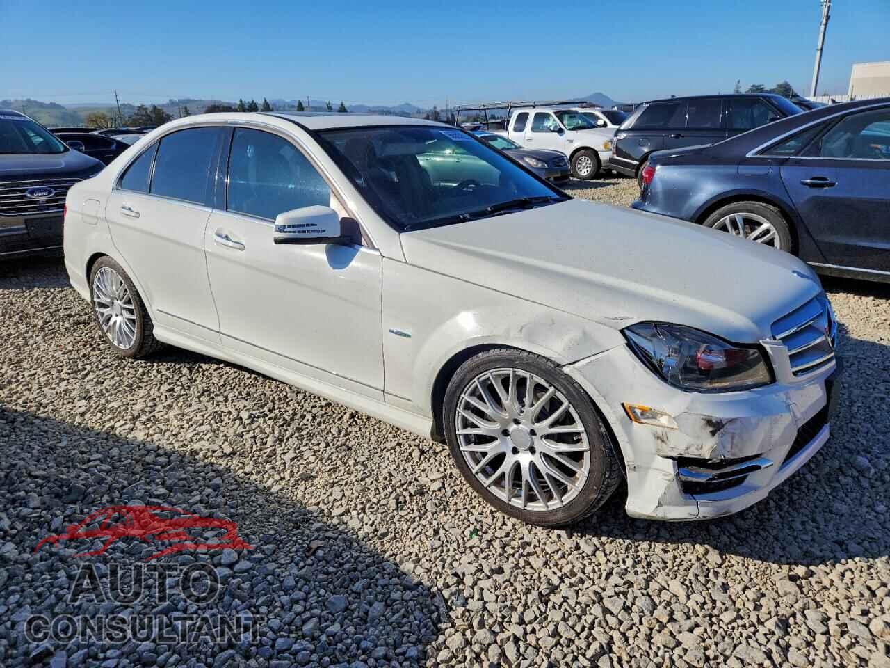 MERCEDES-BENZ C-CLASS 2012 - WDDGF4HB8CA655506