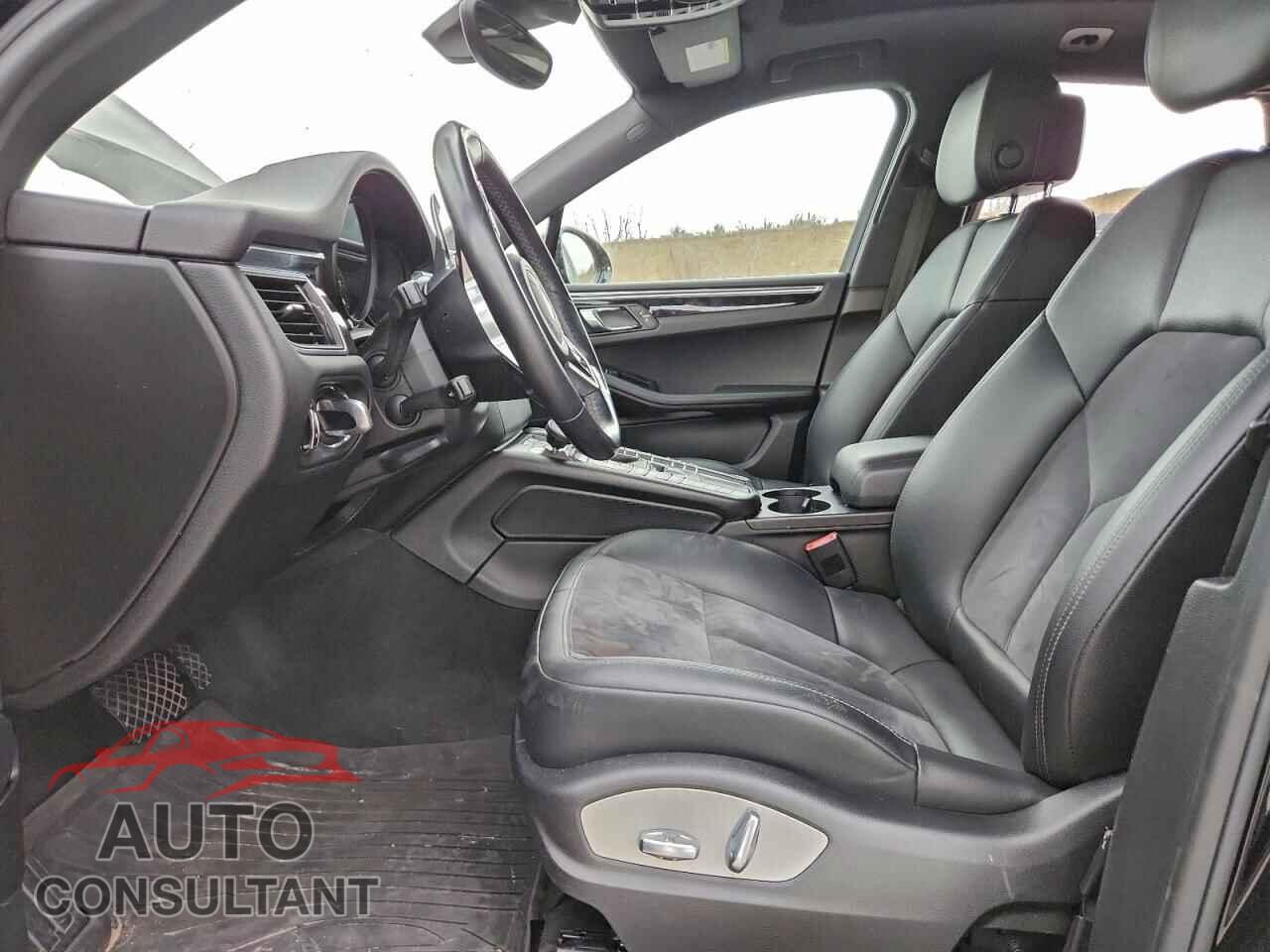 PORSCHE MACAN 2017 - WP1AA2A59HLB81471