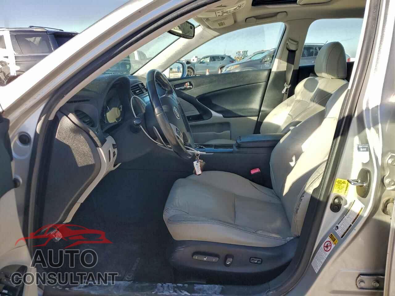 LEXUS IS 2012 - JTHBF5C29C5170736
