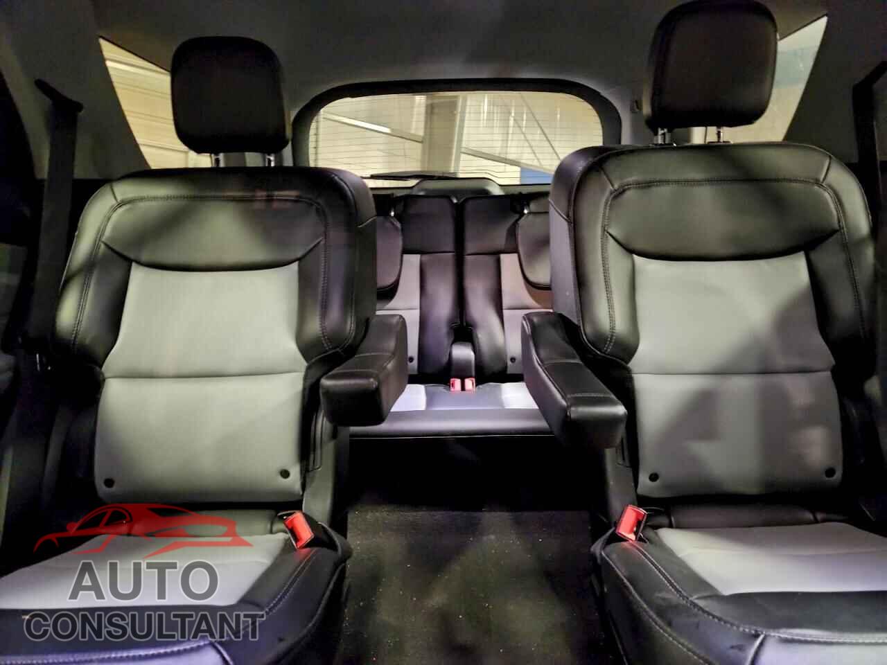 FORD EXPLORER 2023 - 1FMSK8DH1PGB30884