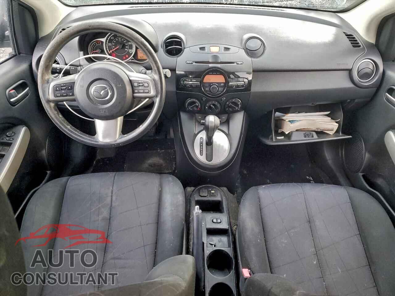 MAZDA 2 2013 - JM1DE1KY2D0162567