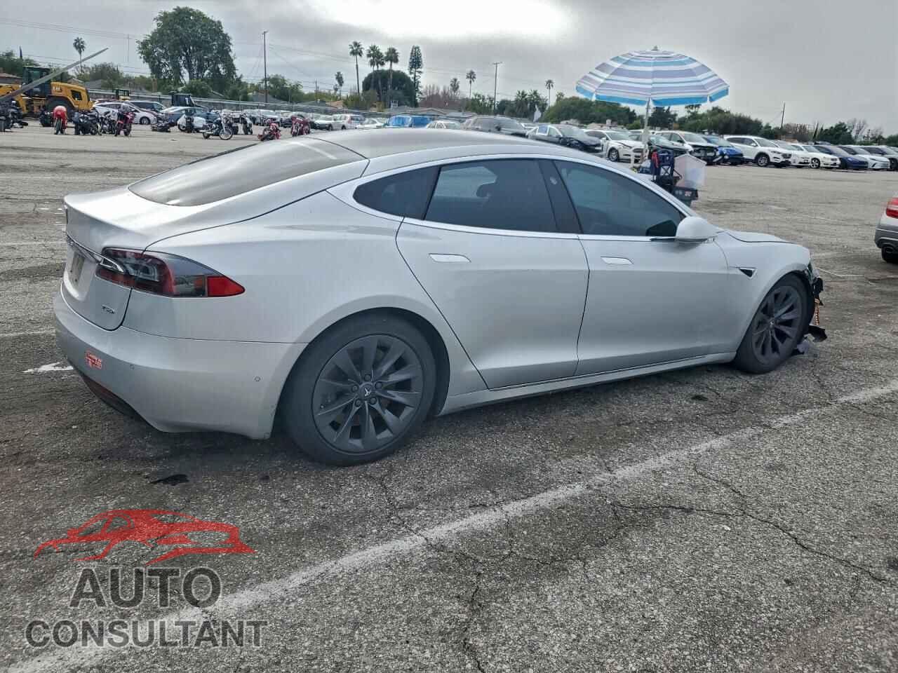 TESLA MODEL S 2018 - 5YJSA1E20JF270399