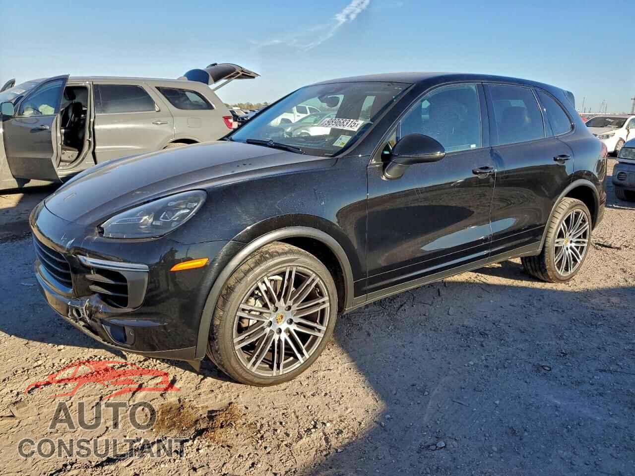 PORSCHE CAYENNE 2017 - WP1AB2A29HLA50527