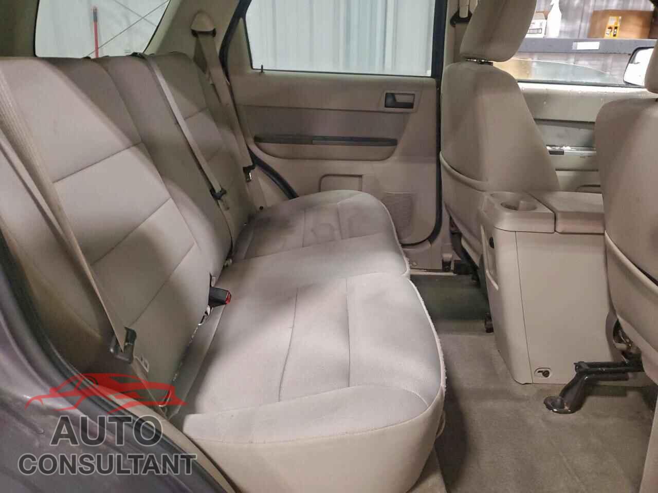 FORD ESCAPE 2010 - 1FMCU9D71AKC61541