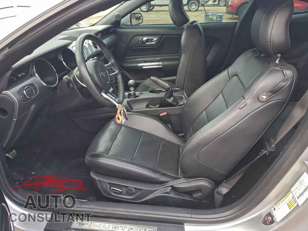 FORD MUSTANG 2017 - 1FA6P8CF1H5249092