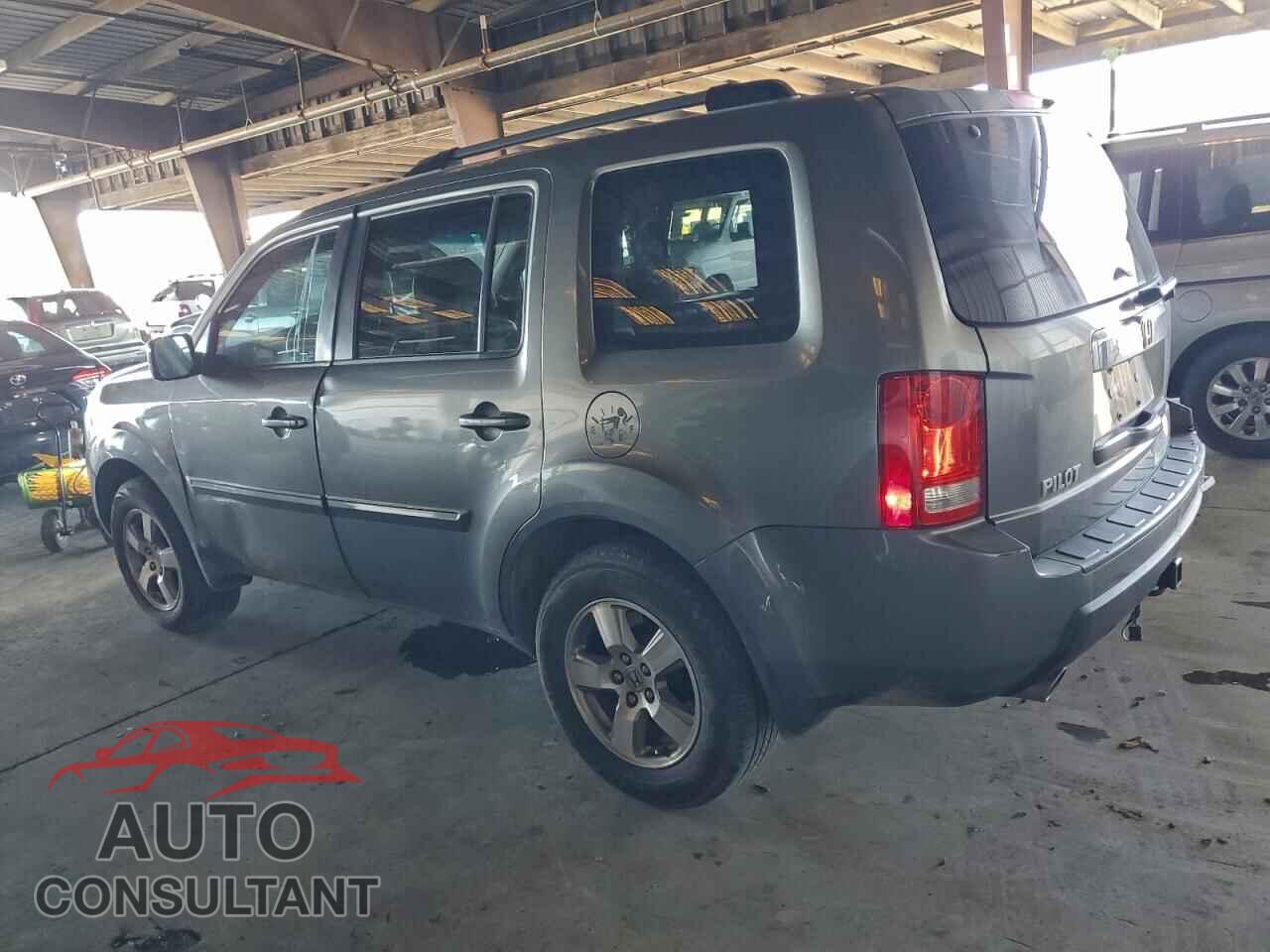 HONDA PILOT 2009 - 5FNYF38679B024130