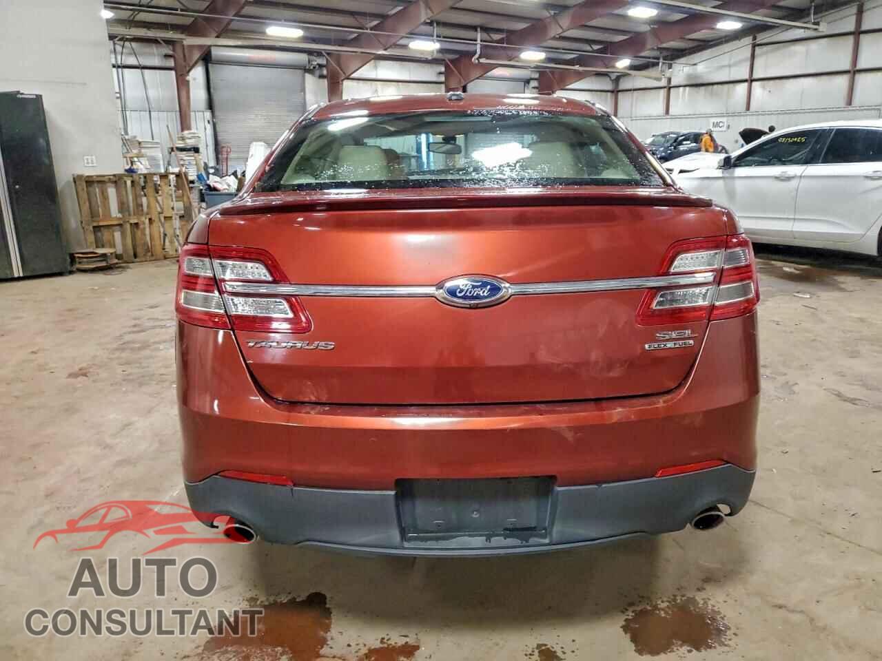 FORD TAURUS 2014 - 1FAHP2E89EG108582