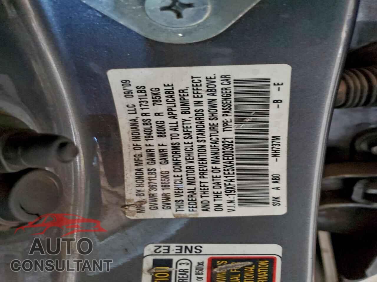 HONDA CIVIC 2010 - 19XFA1E5XAE003921