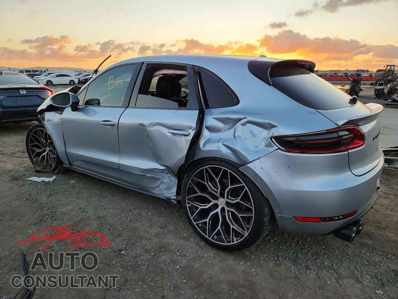 PORSCHE MACAN 2015 - WP1AB2A56FLB66789