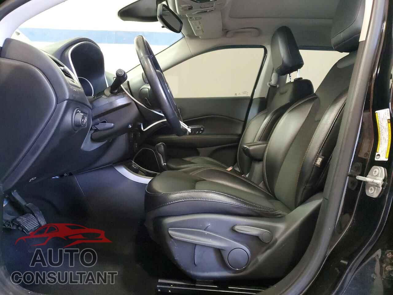 JEEP COMPASS 2019 - 3C4NJDBB2KT653735