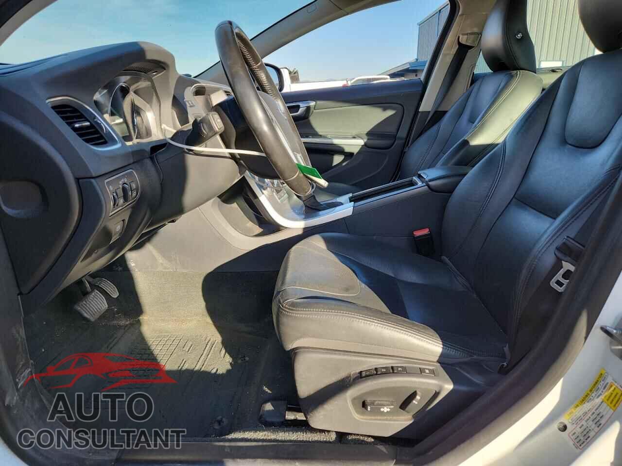 VOLVO S60 2017 - LYV402TK9HB154148