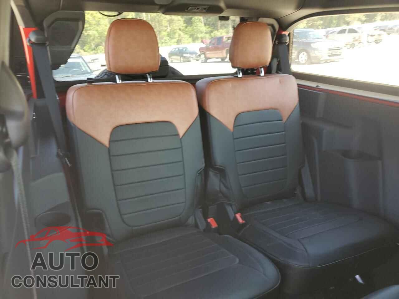 FORD BRONCO 2023 - 1FMDE5AH0PLB68147