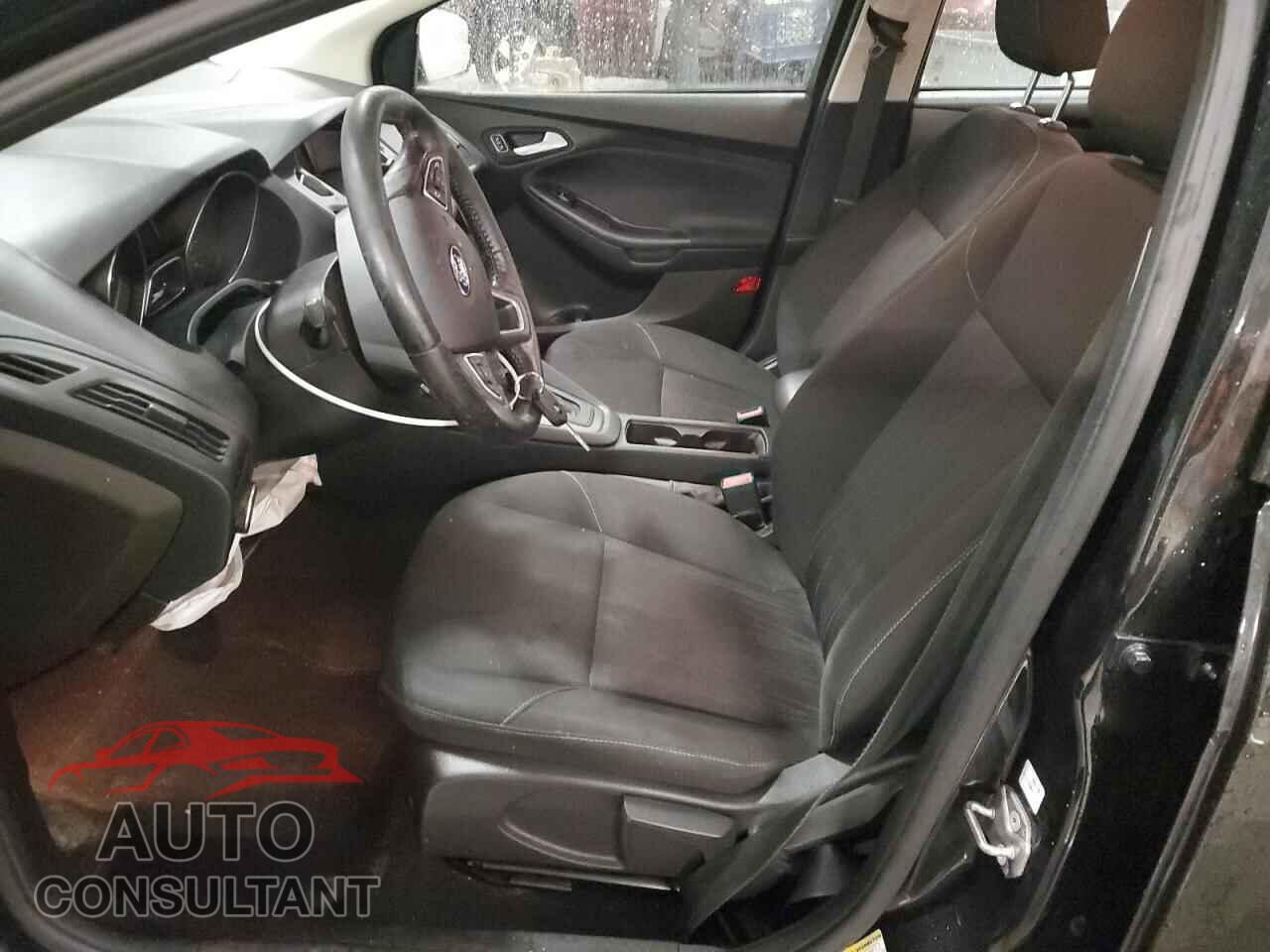 FORD FOCUS 2015 - 1FADP3F25FL314358